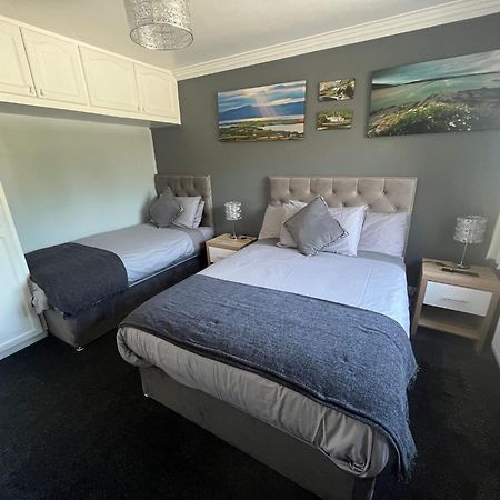 Manorlodge Tralee Bagian luar foto