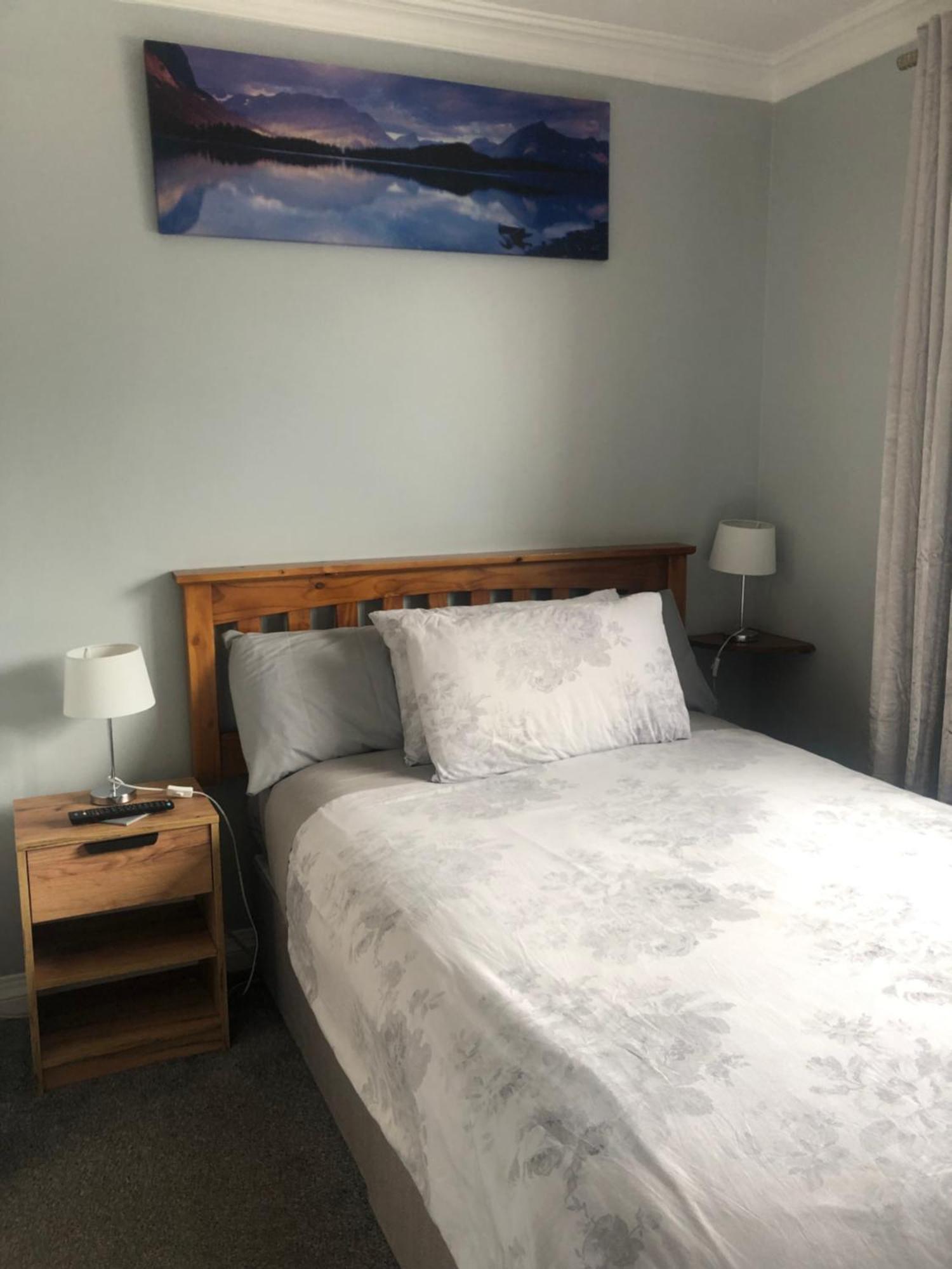 Manorlodge Tralee Bagian luar foto