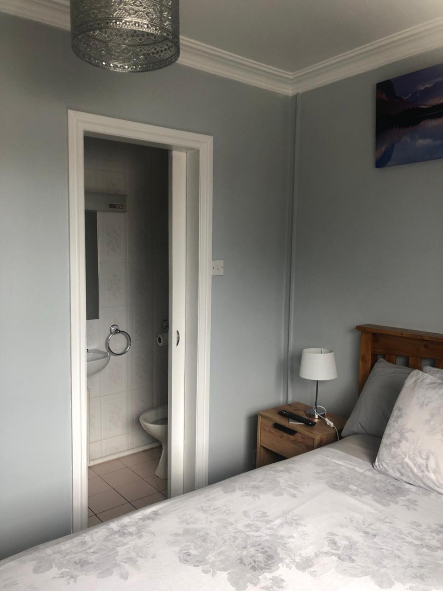 Manorlodge Tralee Bagian luar foto