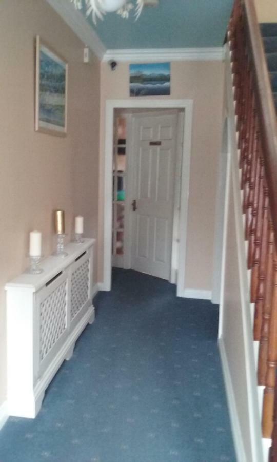 Manorlodge Tralee Bagian luar foto